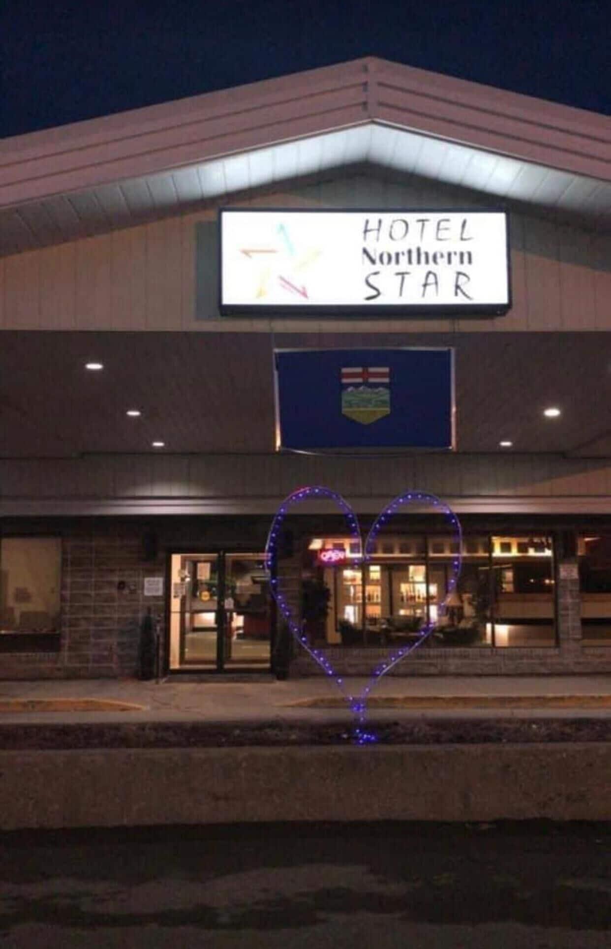 Northern Star Hotel & Convention Center Slave Lake Екстер'єр фото