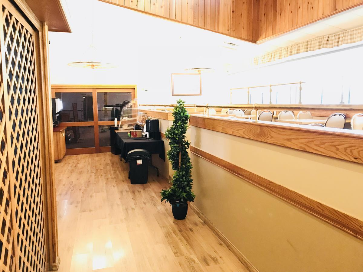 Northern Star Hotel & Convention Center Slave Lake Екстер'єр фото